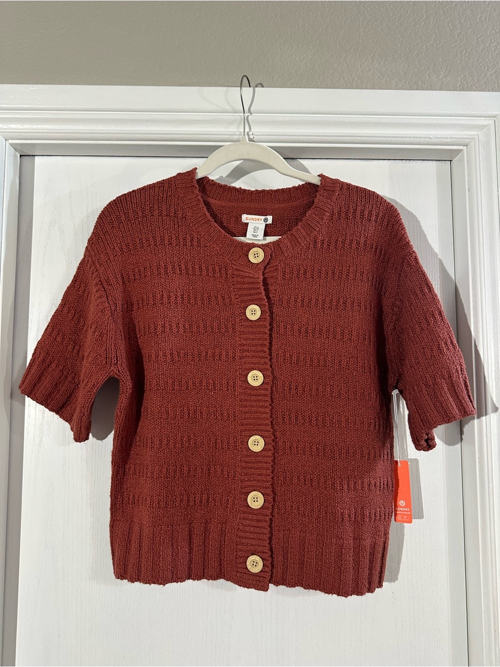 Sundry Short-Sleeve Button Cardigan in Rust